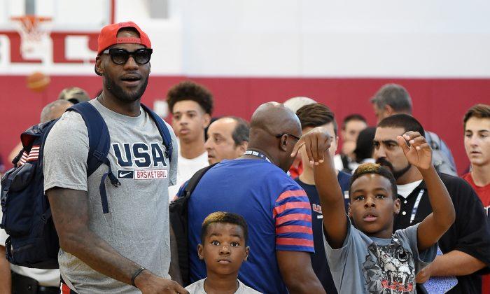 Watch: LeBron James’ Sons, LeBron Jr. and Bryce, Dazzle on Court at Alabama Tournament