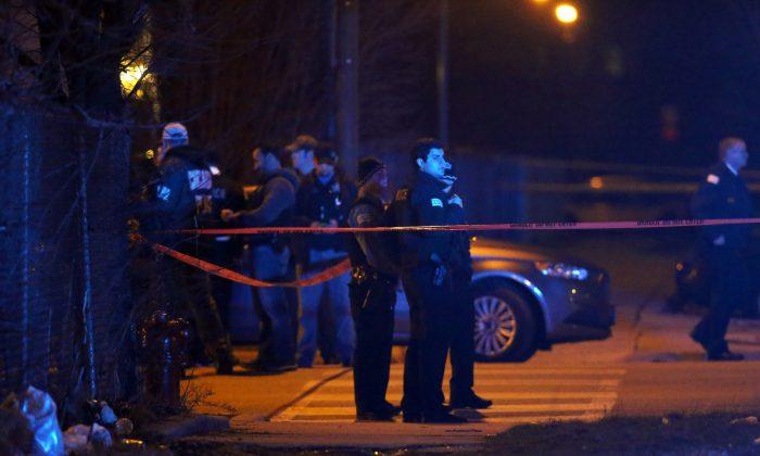 Chicago Shootings: 39 People Shot, 4 Dead in Weekend Violence