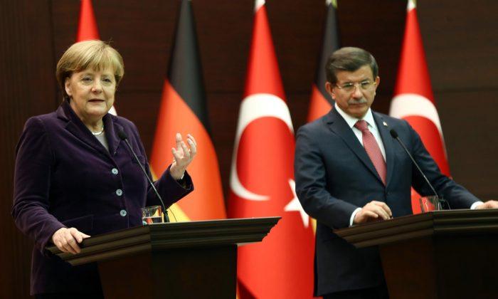 German Chancellor Hopes to Bolster Political Career With Turkey’s Help