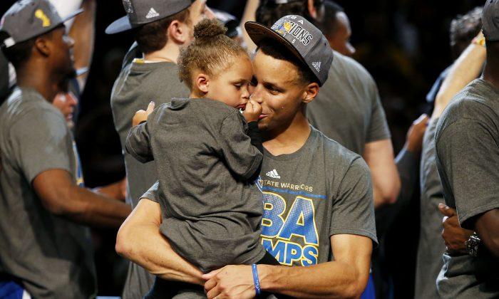 Riley Curry: Video Shows Stephen Curry’s 3-Year-Old Daughter Singing ‘Happy Birthday’ to Her Father