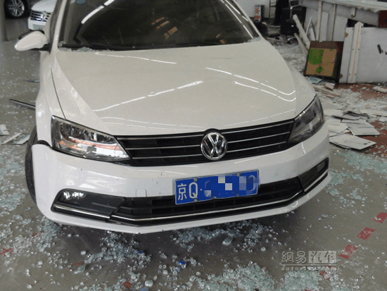 Watch: Angry Customer Crashes Car into Chinese Auto Dealership