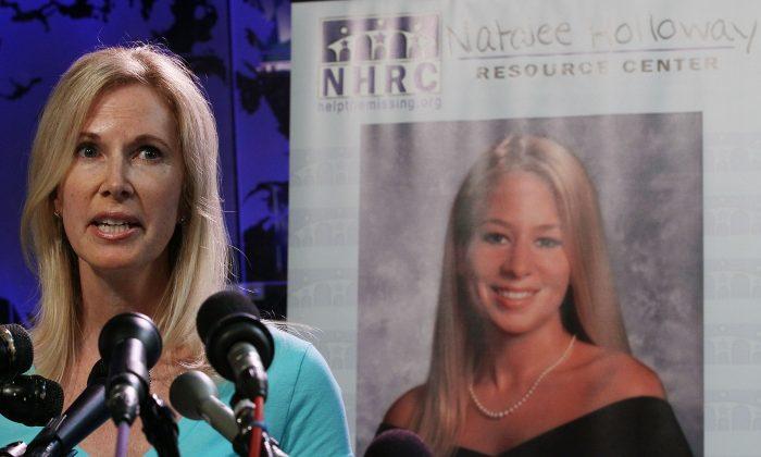 Mother of Natalee Holloway Sues Oxygen, Saying She Was Allegedly Tricked