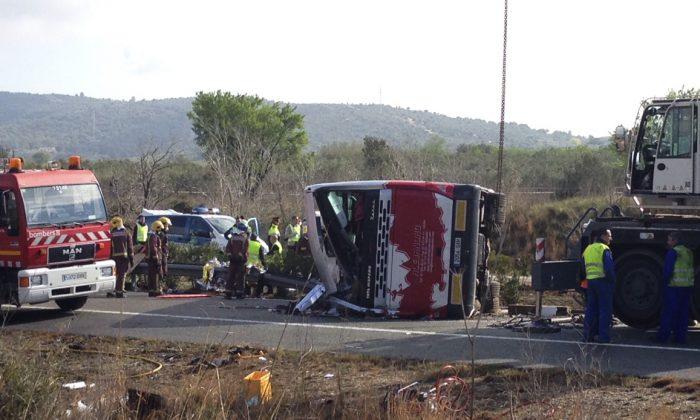 Spain: 14 Students Killed, 30 Injured in Highway Bus Crash