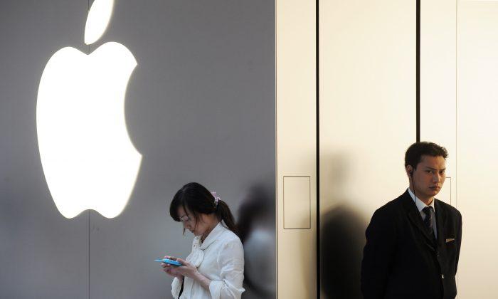 Apple Hopes to Get Its Books, Movies Back Online in China
