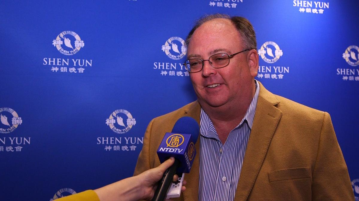 Mayor Says about Shen Yun, ‘They’re just incredible!’