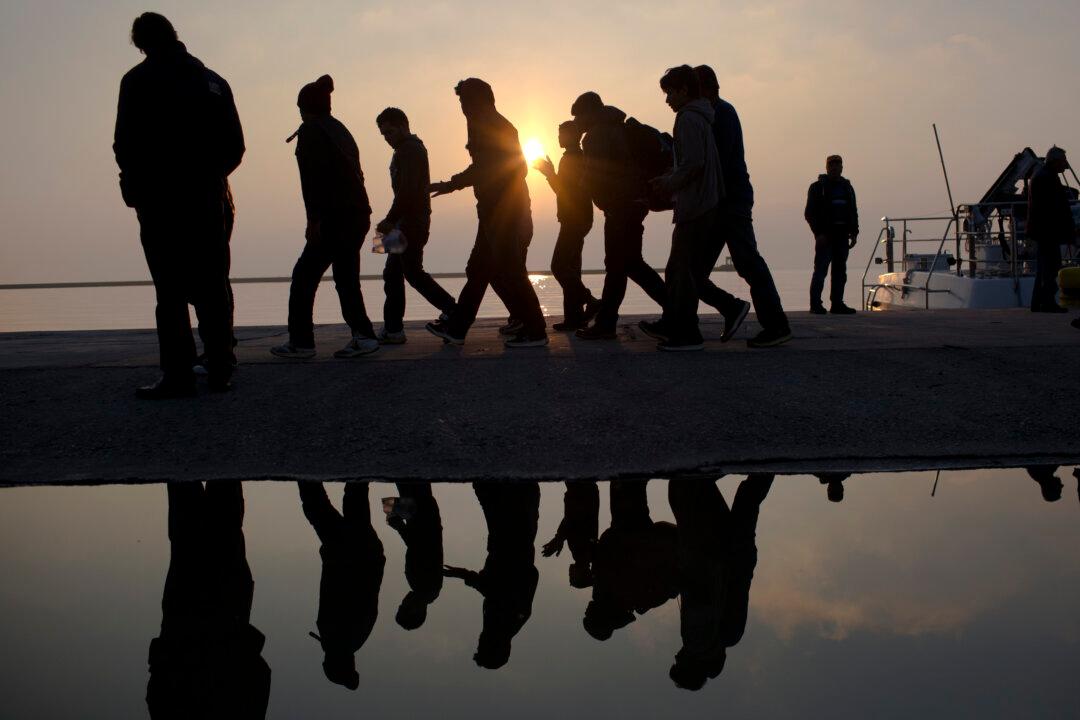 Search Continues Off Greek Island for Missing Migrants