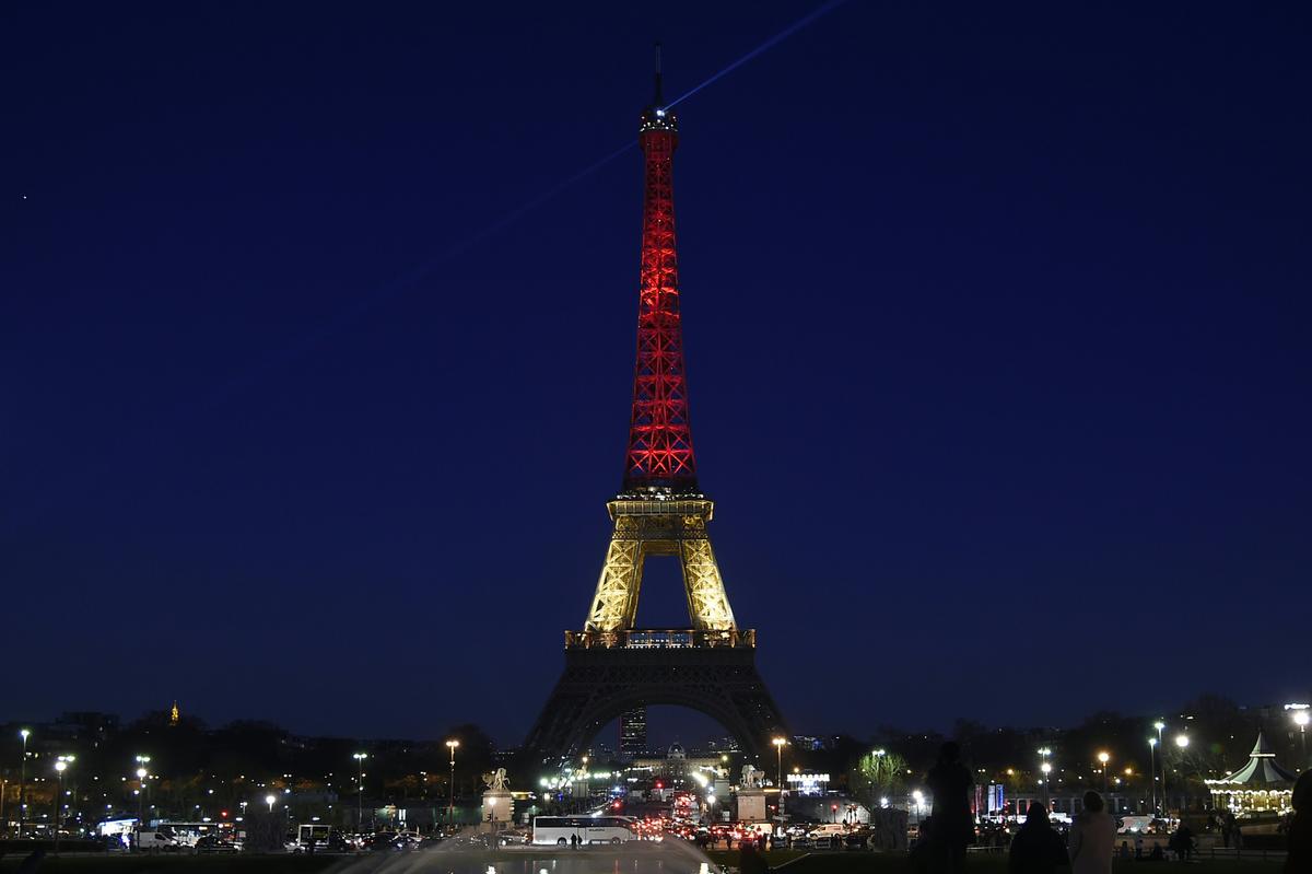 ISIS Poll: What Colors Should the Eiffel Tower Turn to Next?