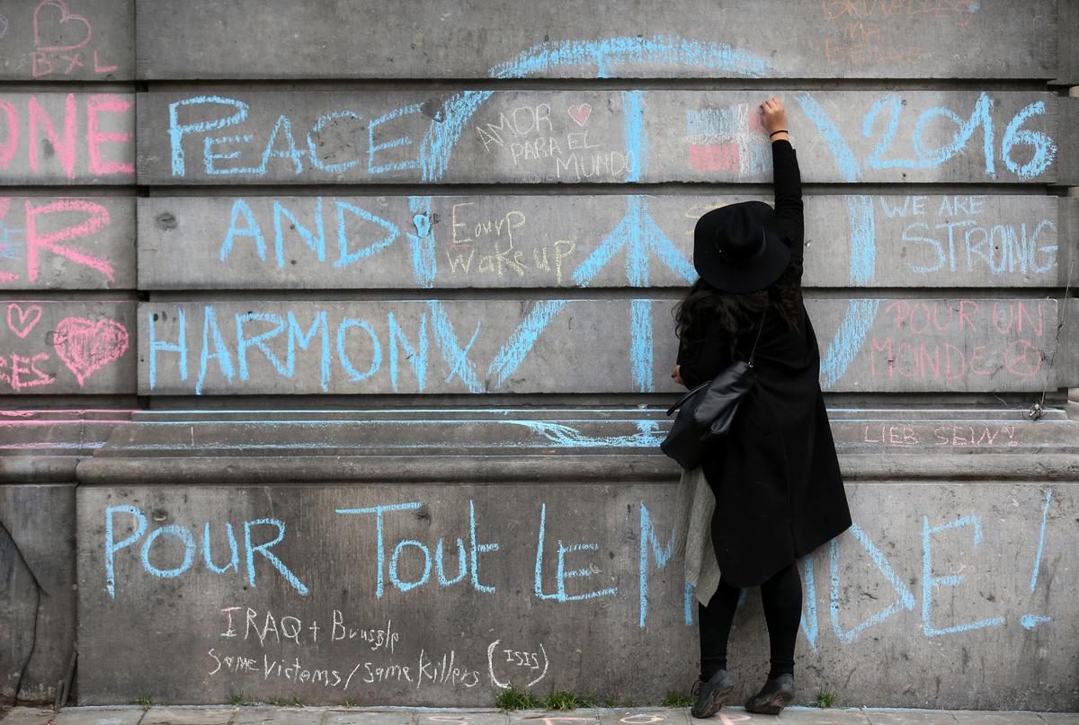 Brussels Terror Attack Victims Show How Humans Help Each Other in Times of Crisis
