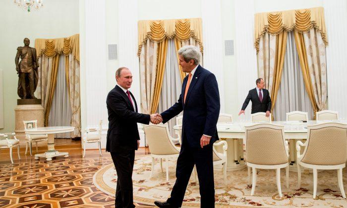 Kerry Hopes for Progress on Syria, Ukraine in Moscow Talks