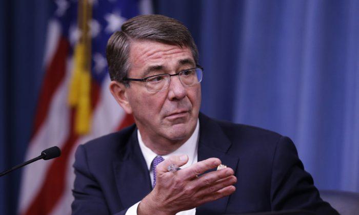 Pentagon Chief Used Personal Email Account for Nearly a Year