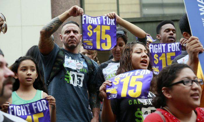 Deal Reached to Take California Minimum Wage to $15 an Hour