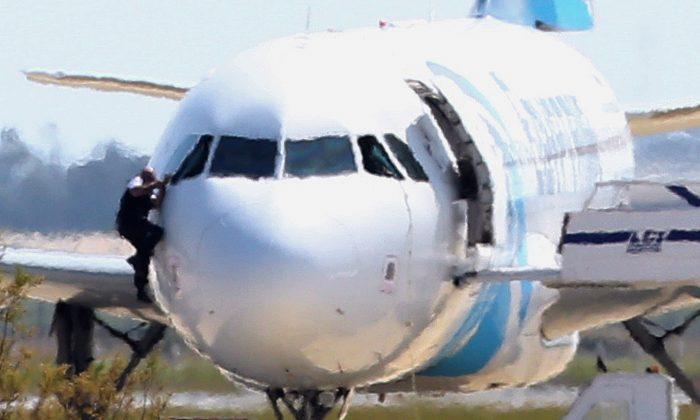 Egypt Plane Drama Ends: Hijacker Arrested, Passengers Freed