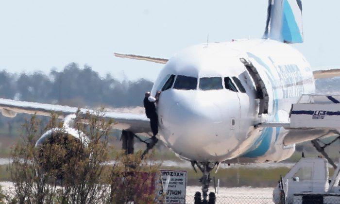 Passengers Escape From Hijacked EgyptAir Plane