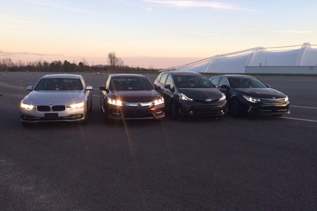 Study Illuminates Big Performance Gap for Car Headlights