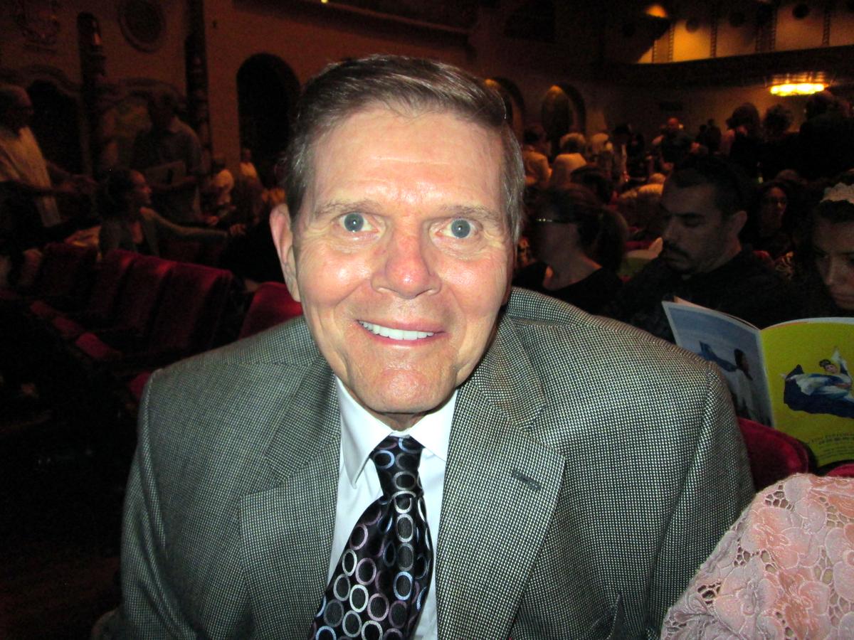 Shen Yun is Beautiful Experience and Great Story, Publishing Chairman Says