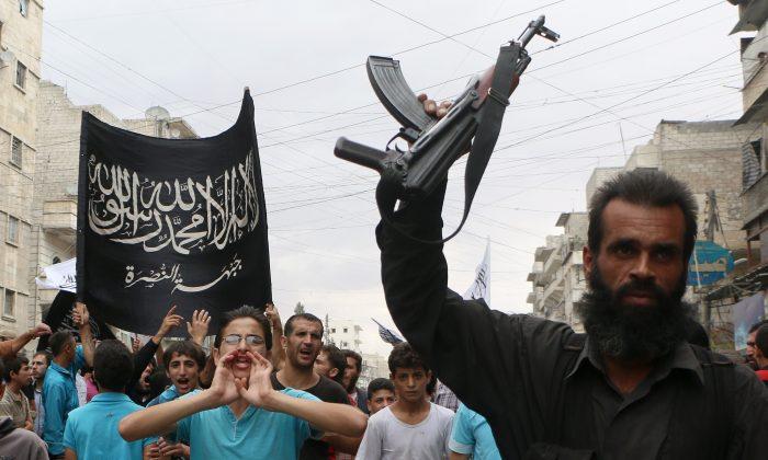Behind the Syrian War, Al-Qaeda and ISIS Fight for Control of Jihadi Movement