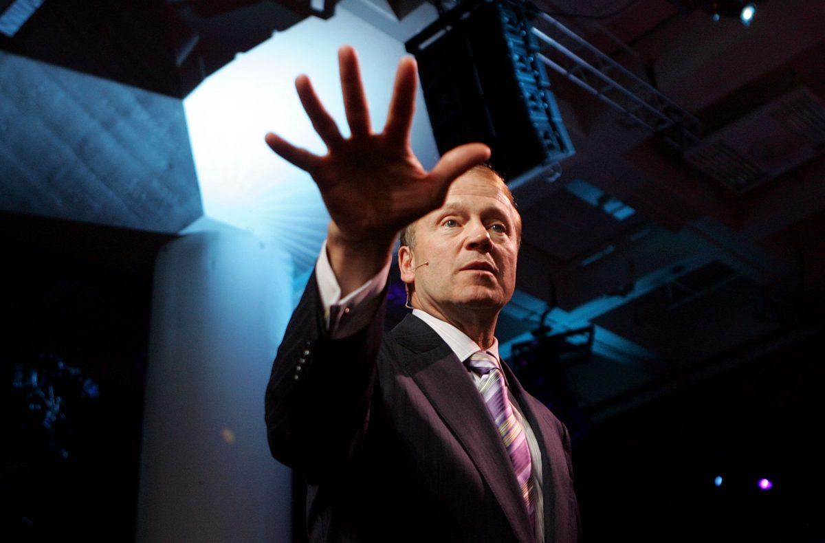Cisco Systems CEO John Chambers at the 2006 Oracle OpenWorld conference in San Francisco. (Justin Sullivan/Getty Images)