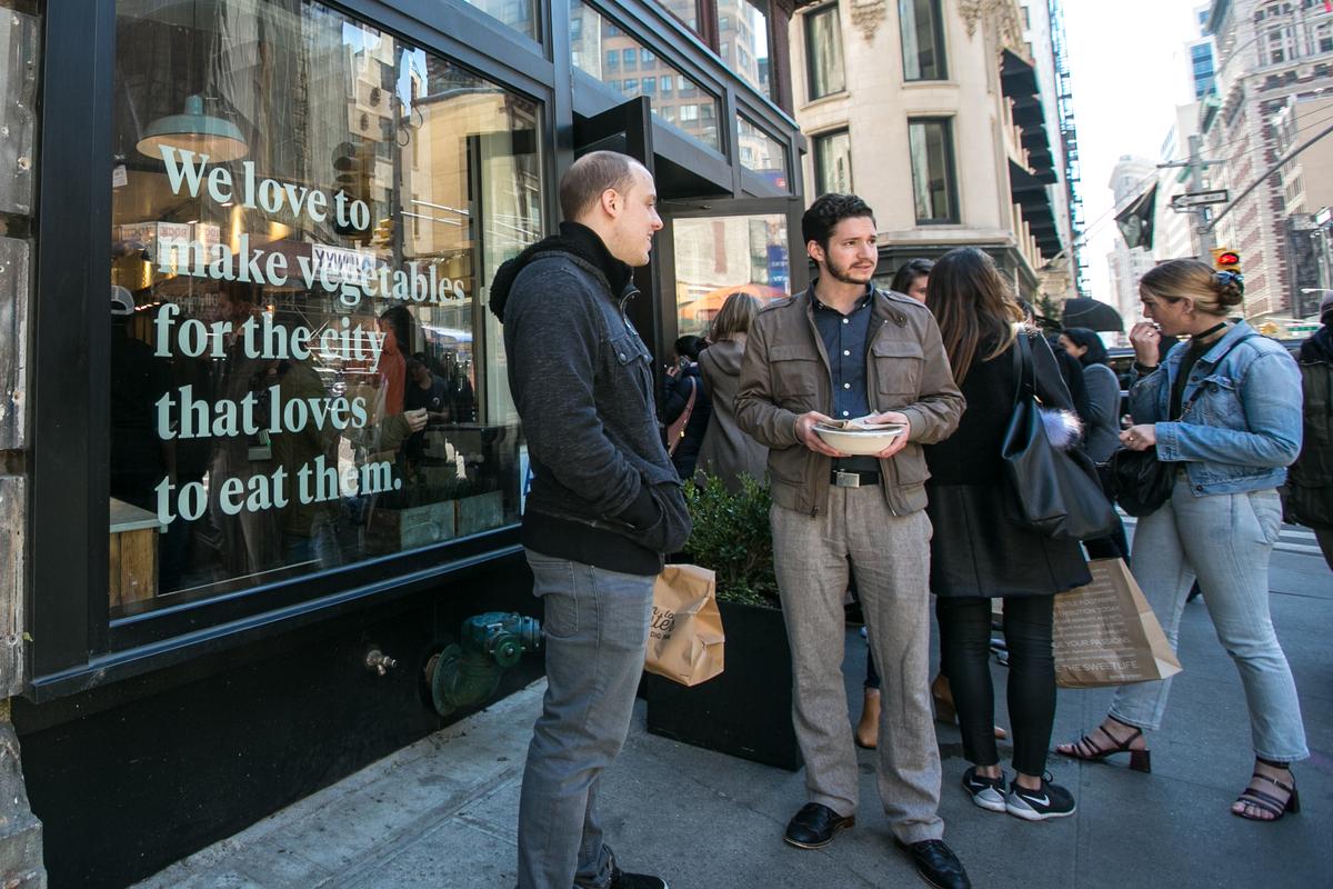 How Food Companies Struggle to Satisfy Our Hunger for Farm-Fresh Food