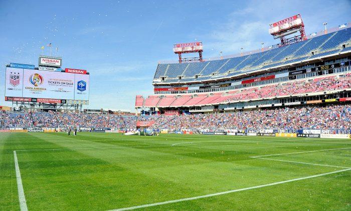 Tennessee Titans: NFL Team Apologizes for Sprinklers Soaking Fans at Movie Night