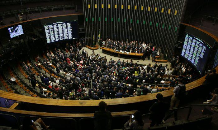 Fights Loom After Brazil’s Lower Chamber OKs Impeachment