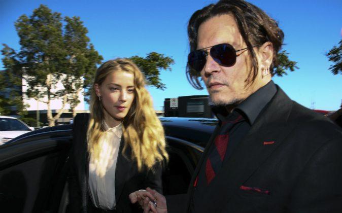 Johnny Depp’s First Wife Reportedly Says He Isn’t Abusive