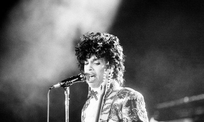 Celebrities React With Anguish to Death of Prince at 57