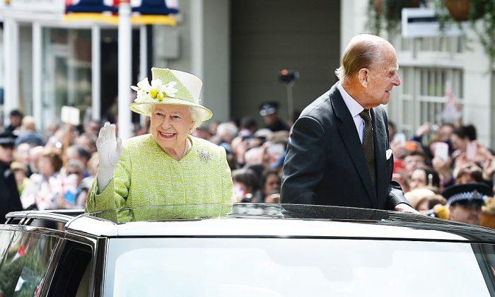 Flood of Tributes for Queen Elizabeth on Her 90th Birthday