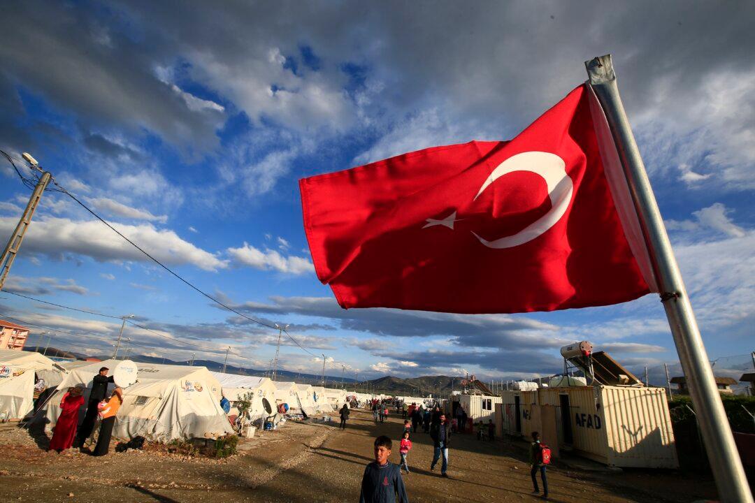Rights Group Claims Turkish Border Guards Killed 5 Refugees