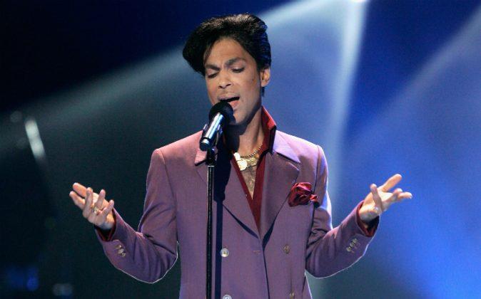 Prince’s Autopsy Complete; Results Pending