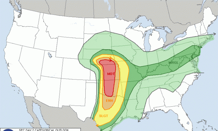 Tornadoes, Huge Hailstones, High Winds Expected to Hit Plains, Midwest, and South on Tuesday