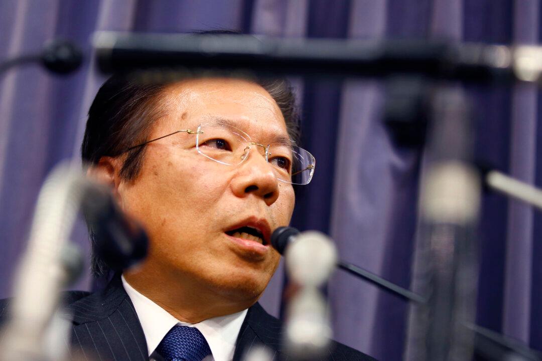 Mitsubishi Motors President to Resign Over Mileage Scandal