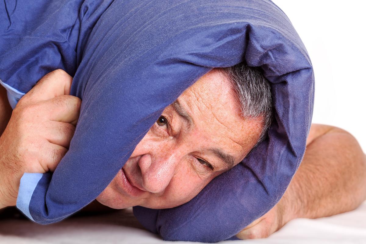 Can’t Sleep Well in a Foreign Place? New Brown Study Could Explain Why