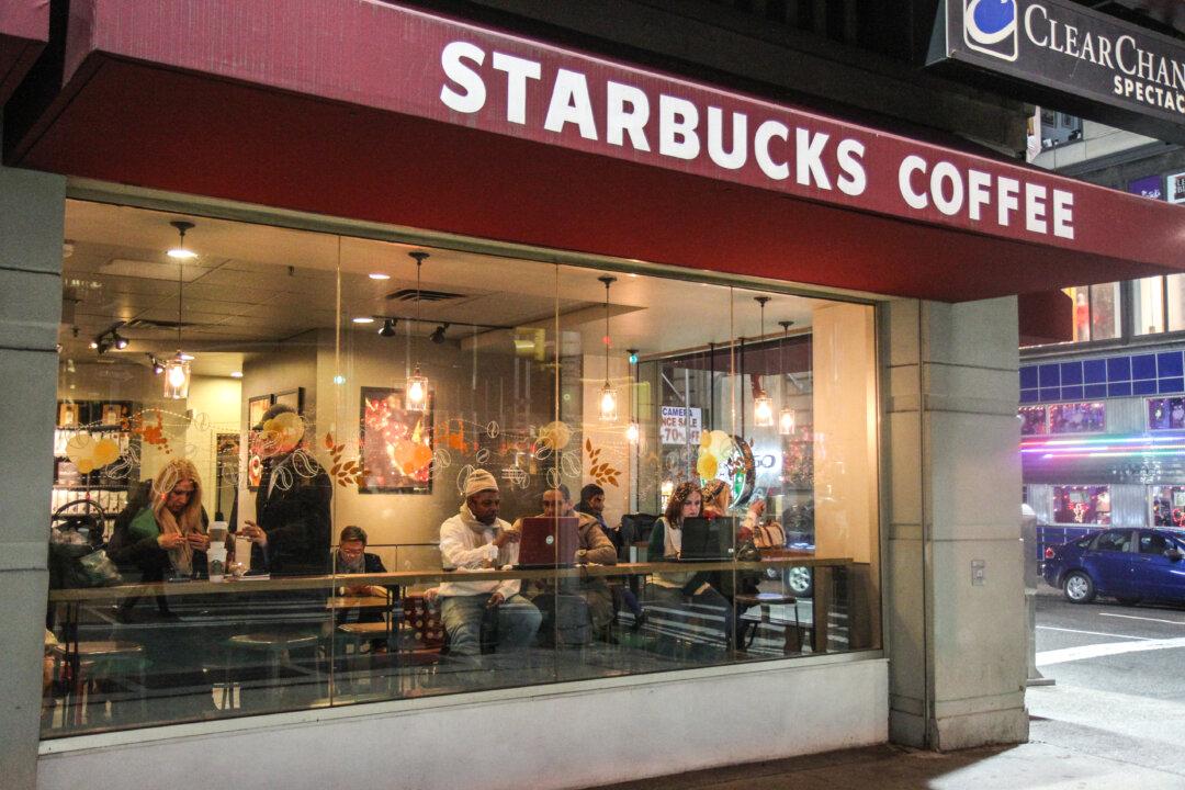 Starbucks Sued Over Disappointing Ice-To Coffee Ratio