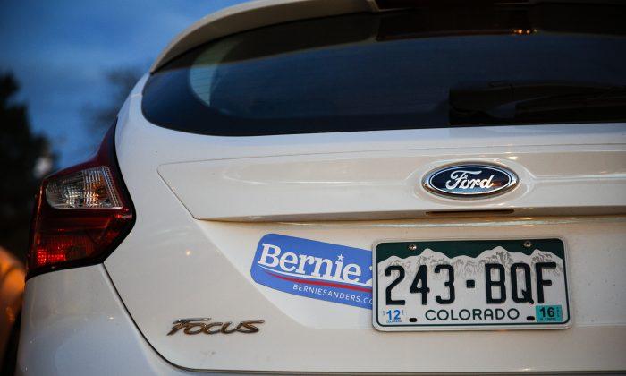 Trump-Supporting Tow-Truck Driver Refuses to Tow a Bernie Supporter’s Car