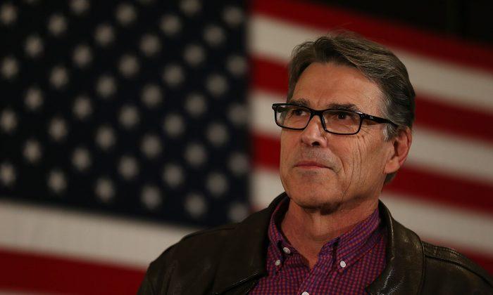 Rick Perry Endorses Trump, Open to Being Vice President