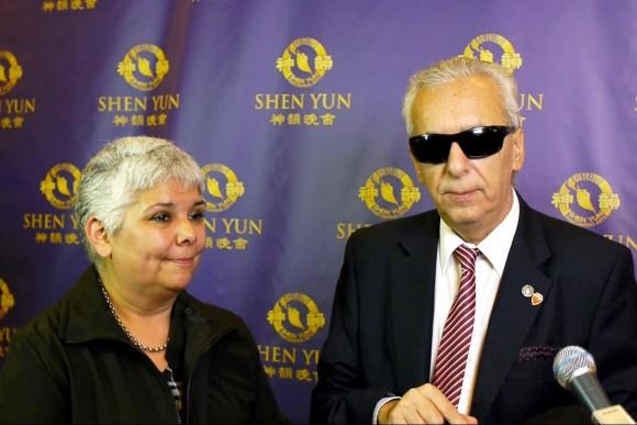 Eduardo Awad, (R) president of the Public Association of Lawyers, and his assistant Alejandra Parets attend Shen Yun Performing Arts at the Teatro Ópera Allianz in Buenos Aires on May 5, 2016. (Courtesy of NTD Television)