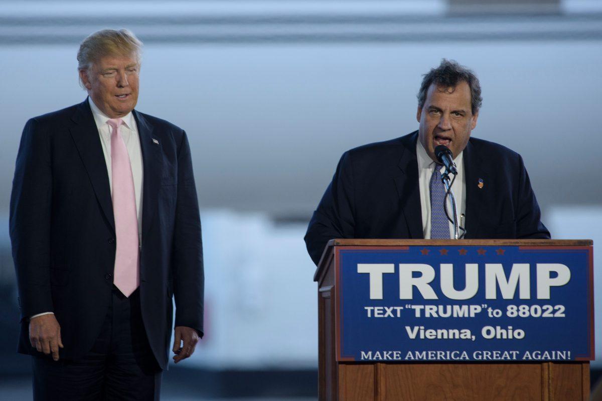 New Jersey Gov. Chris Christie (R) introduces Donald Trump during a rally in Vienna Center, Ohio, on March 14, 2016. (Brendan Smialowski/AFP/Getty Images)