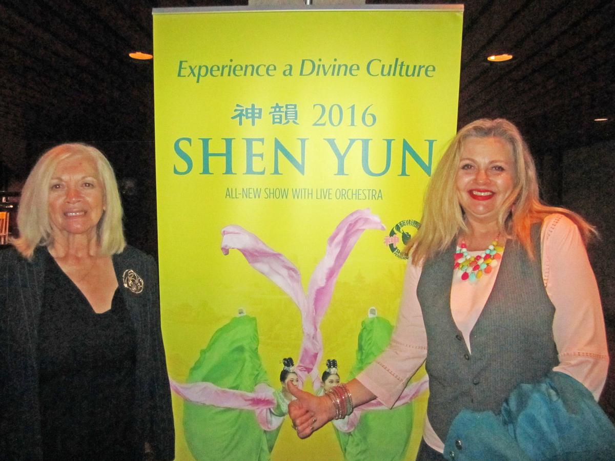 Audience Members Moved to Tears by Shen Yun’s Final Hamilton Performance