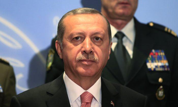Erdogan: Turkey Gearing Up to Strike ISIS Group in Syria