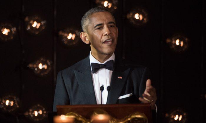 Obama to Urge Graduates to Pursue Progress in Changing World