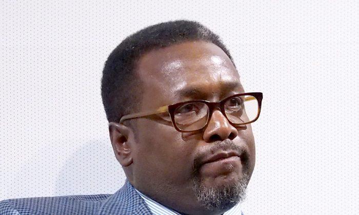 Wendell Pierce of ‘The Wire’ Got Arrested for Allegedly Attacking Bernie Sanders Supporters