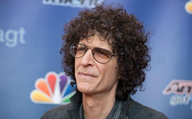 Howard Stern Has Questions for Kelly Ripa Post-Michael Strahan