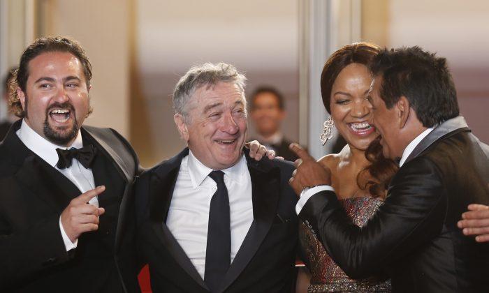 De Niro Is Back in the Boxing Ring, but the Gloves Are Off
