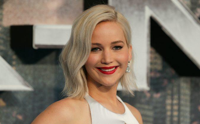 Fox Apologizes For ‘X-Men: Apocalypse’ Billboard Showing Jennifer Lawrence Character Being Choked