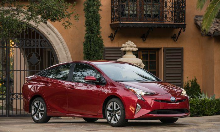 2016 Toyota Prius Two Eco: Let’s Go Places