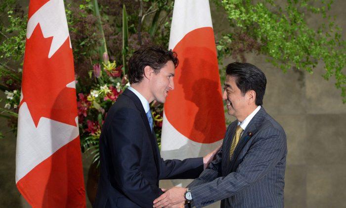 Japan PM Puts Heat on Trudeau over TPP, South China Sea