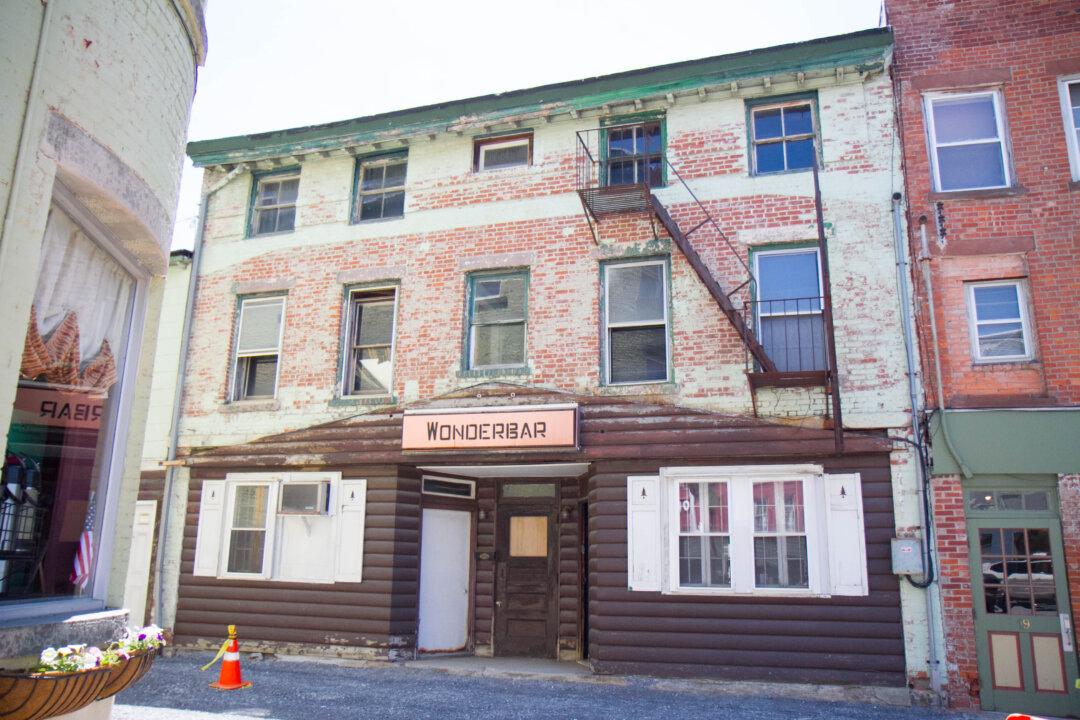 Goshen’s Wonderbar Under New Ownership