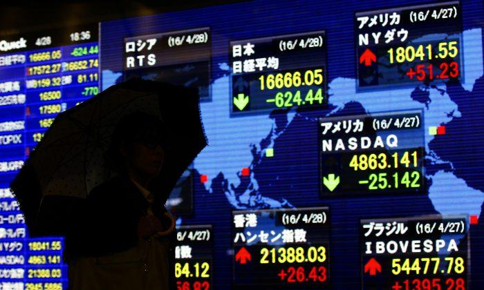 Japan Stocks Plunge, Other Asia Markets Fall After US Losses