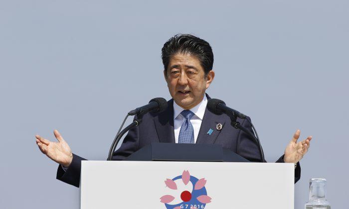 Abe Claims Success as G-7 Leaders Back Action on Economies