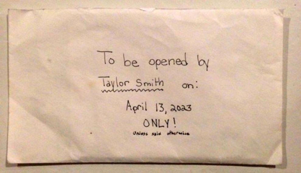 Parents Discover 12-Year-Old Daughter's Letter to Herself